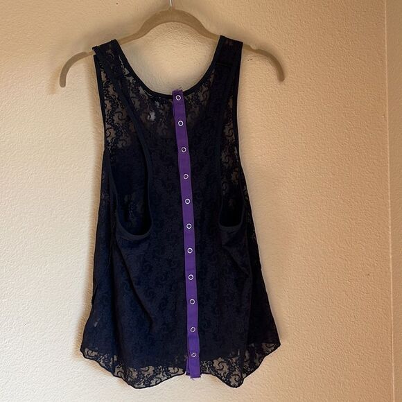 We The Free stretch lace tank top - Picture 2 of 6